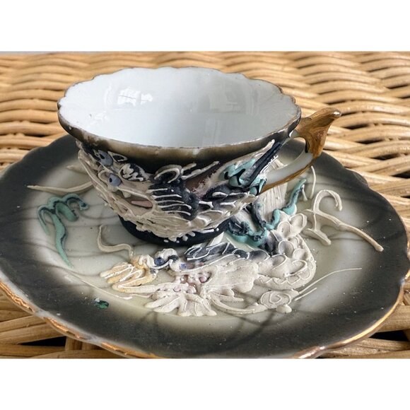 Vintage 40's Japan Dragonware Miniature Teacup and Saucer - Picture 2 of 11